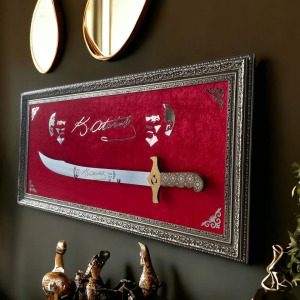 Atatürk İmzalı Kırmızı Kadife Kılıçlı Tablo 40x80 cm
